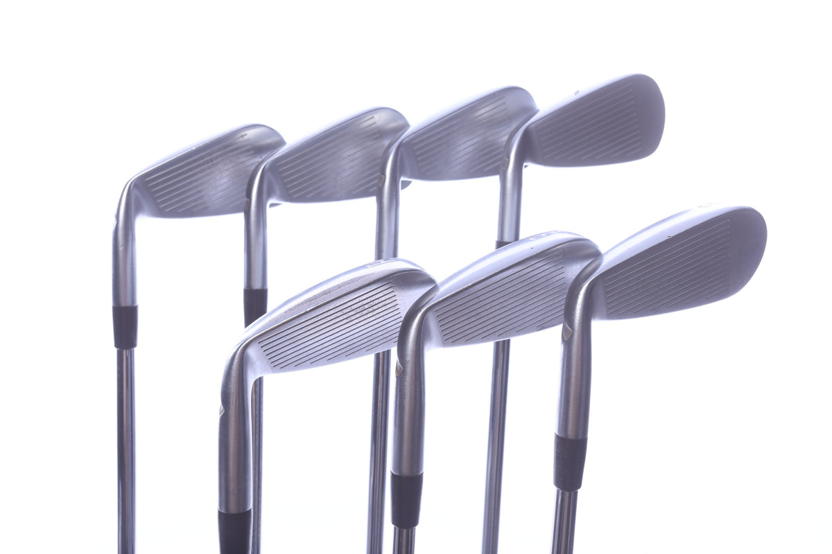 Used Mizuno JPX 900 Hot Metal Iron Set - Right-Handed - 4-PW - Extra Stiff Flex