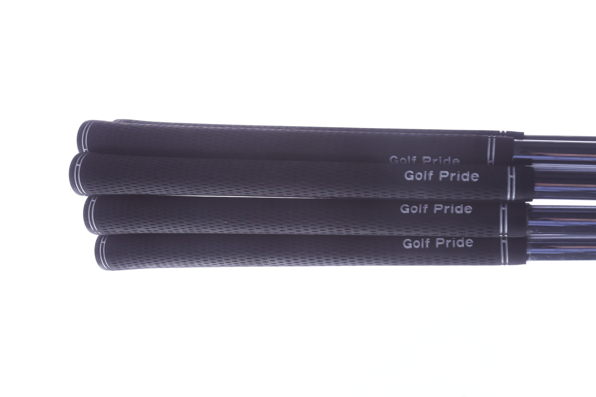 Used Titleist T200 Iron Set - Left-Handed - 4-PW - Stiff Flex