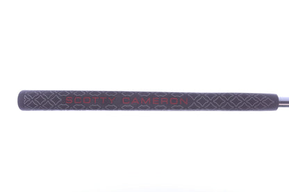 Used Titleist Scotty Cameron Super Select Newport 2.5 Plus Putter - Right-Handed - 34 in - Blade