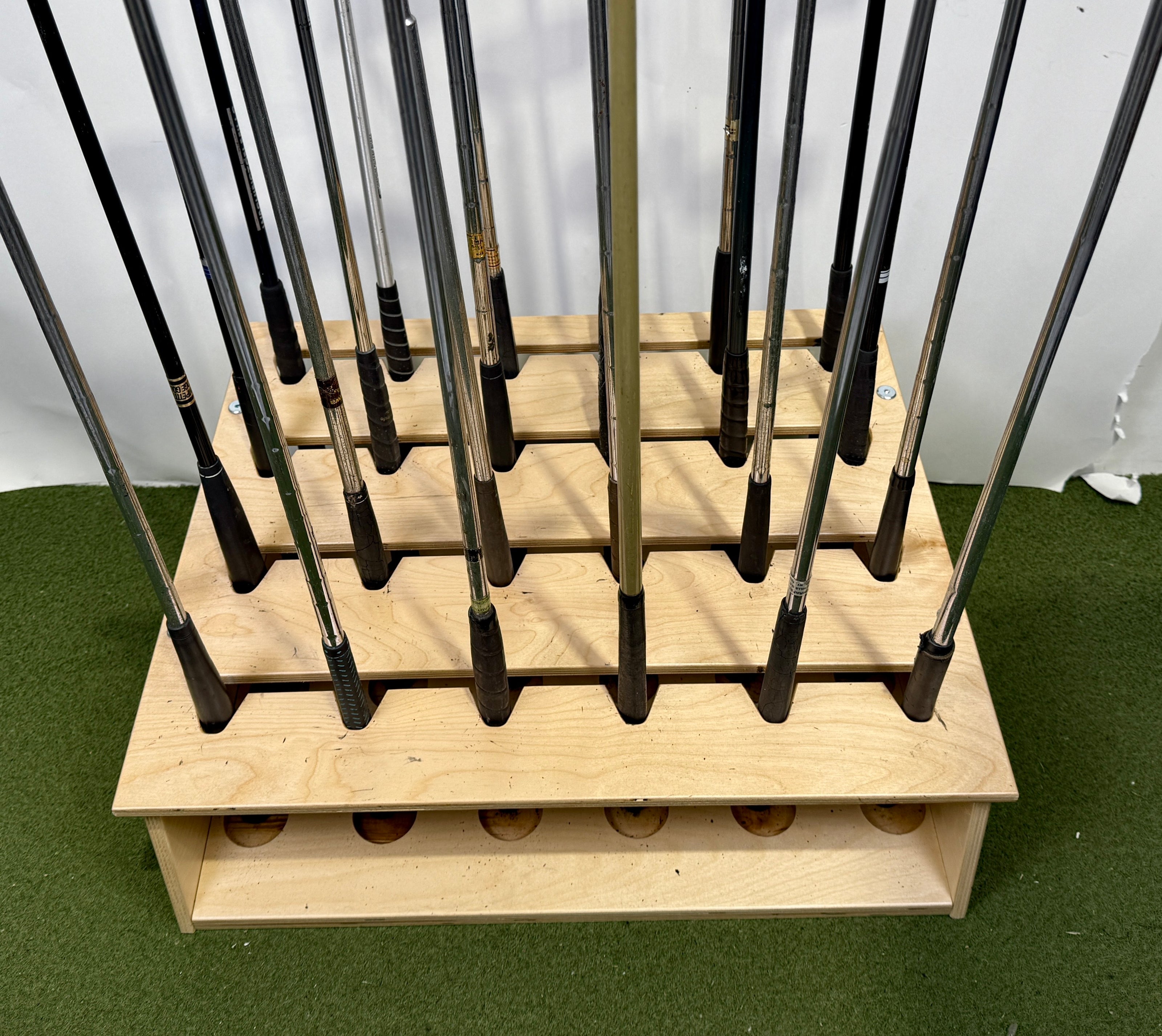 Wholesale Lot of 50 Golf Clubs - Putters Assorted Brands-Next Round