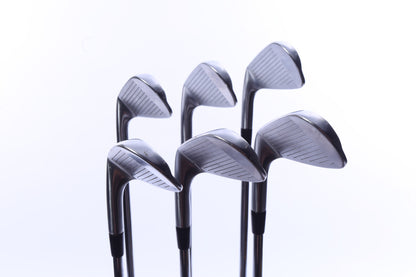 Used Titleist MB 712 Forged Iron Set - Right-Handed - 5-PW - Stiff Flex