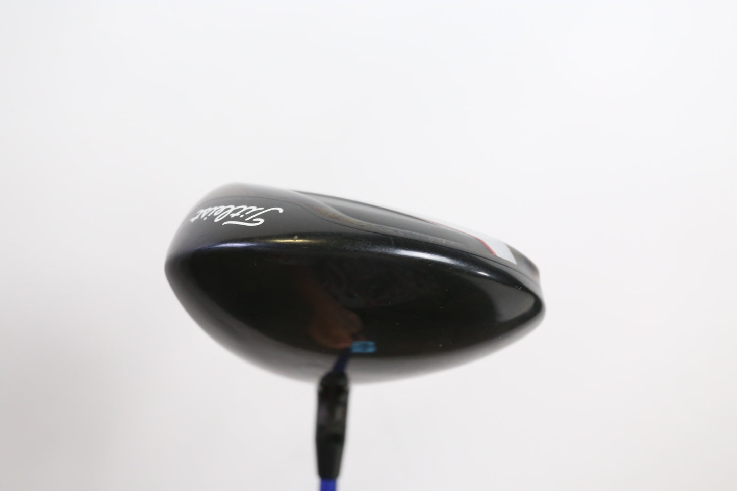 Used Titleist 913D2 Driver - Right-Handed - 9.5 Degrees - Stiff Flex