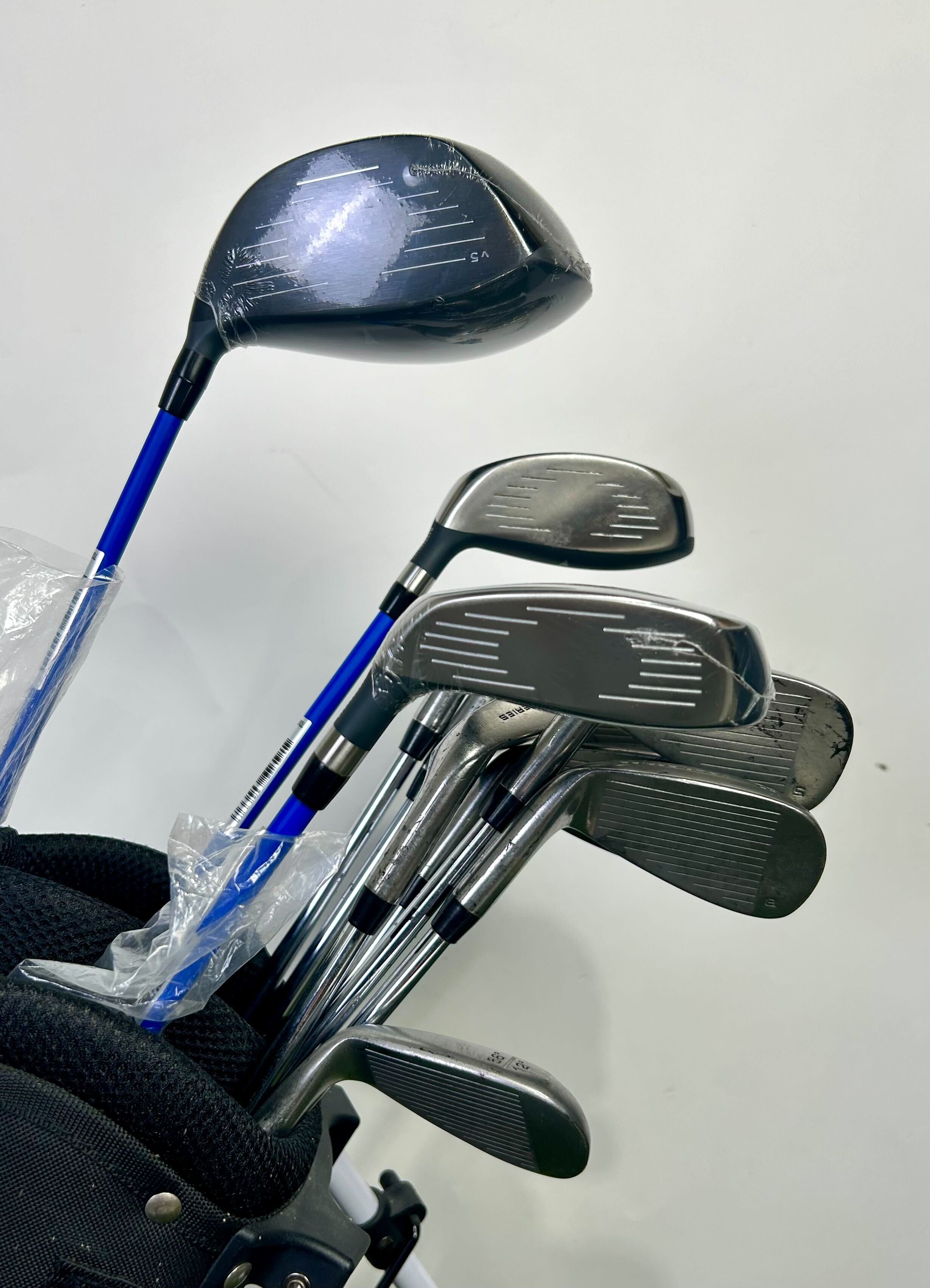 Maxfli Kids Golf Bag - Includes Complete Right-Handed U.S Kids Junior Golf Set-Next Round