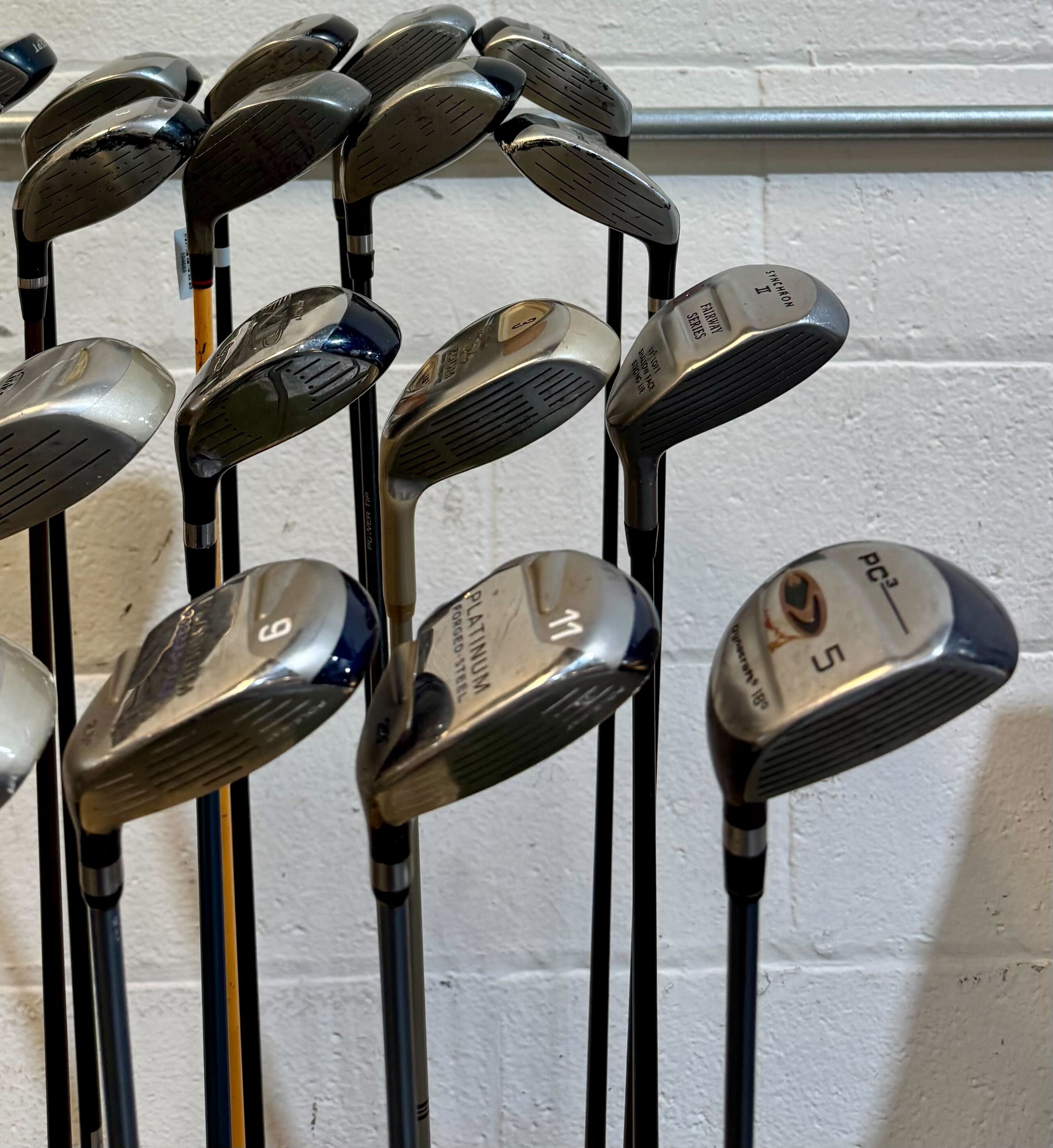 Wholesale Lot of 30 Golf Clubs - Assorted Fairway Woods - RH/LH - Mixed Flexes