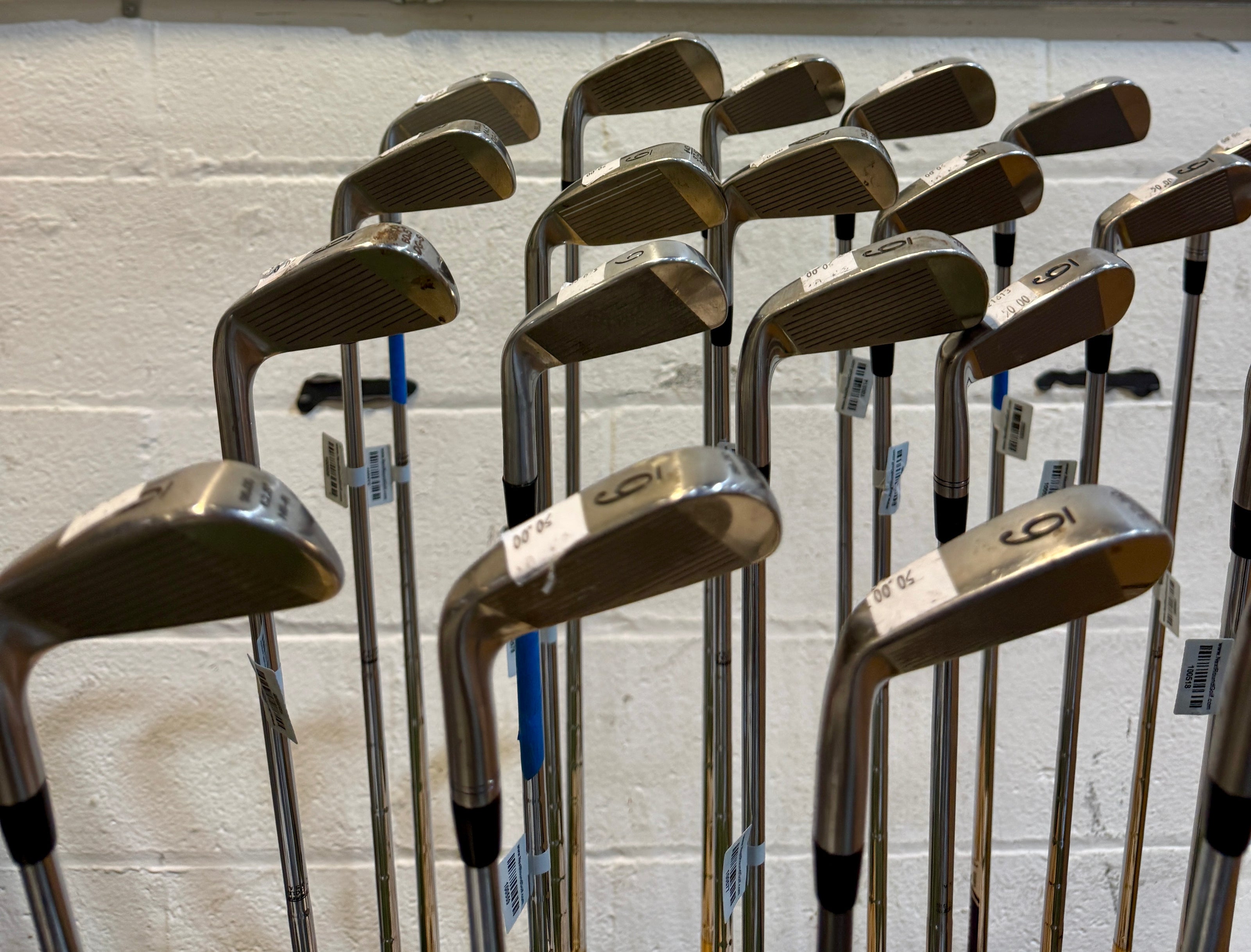 Wholesale Lot of 24 Golf Clubs - Assorted Single Irons