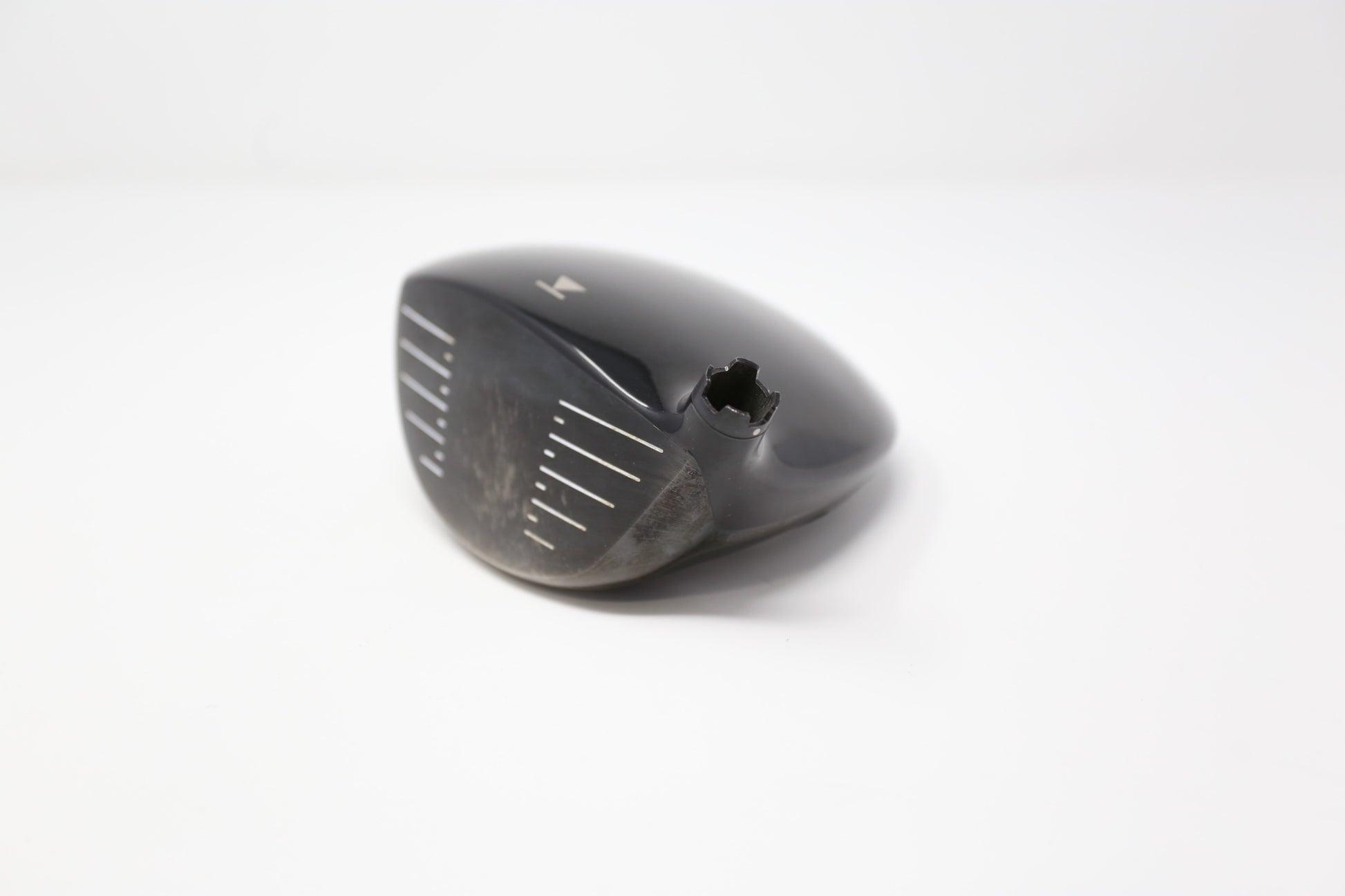 Used Titleist 910 D2 Driver - HEAD ONLY - Right-Handed - 9.5 Degrees-Next Round