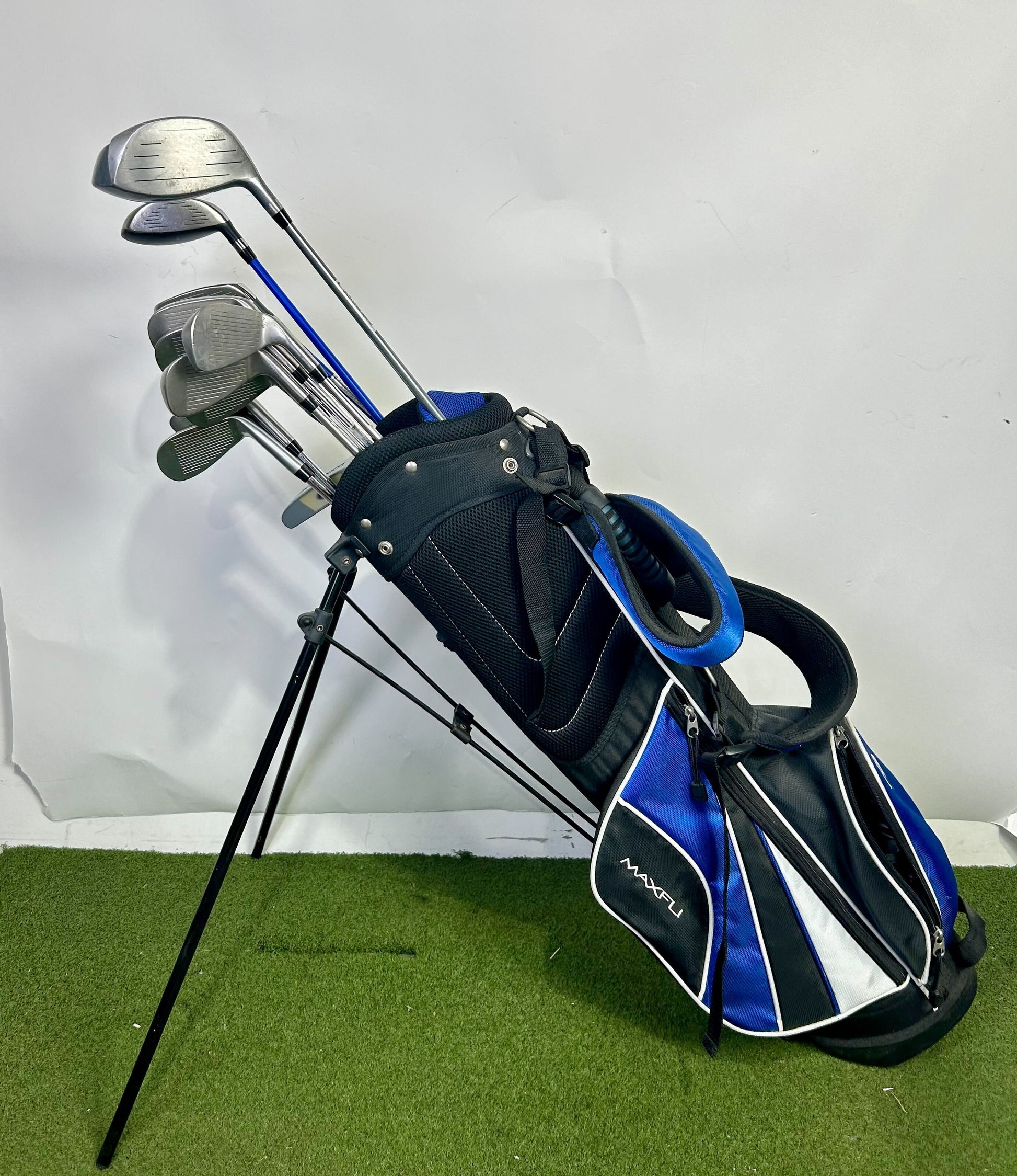 Maxfli Kids Golf Bag - Includes Complete Left-Handed U.S Kids Junior Golf Set-Next Round
