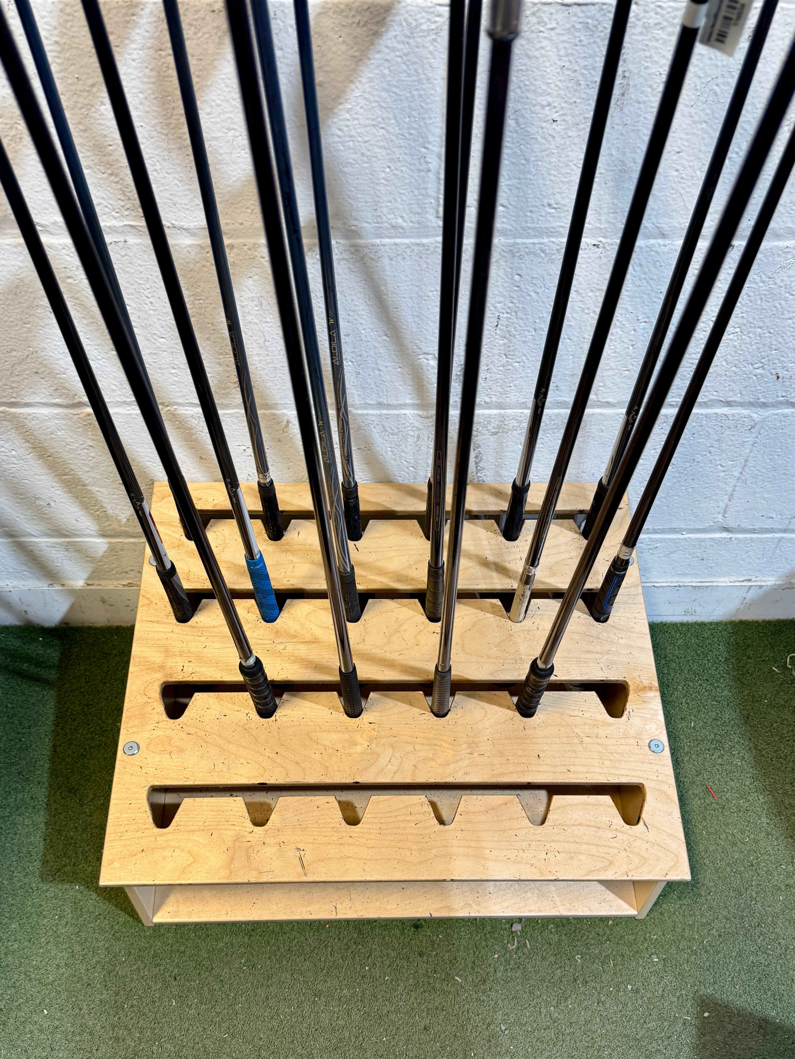 Wholesale Lot of 40 Golf Clubs - Callaway Hybrids-Next Round