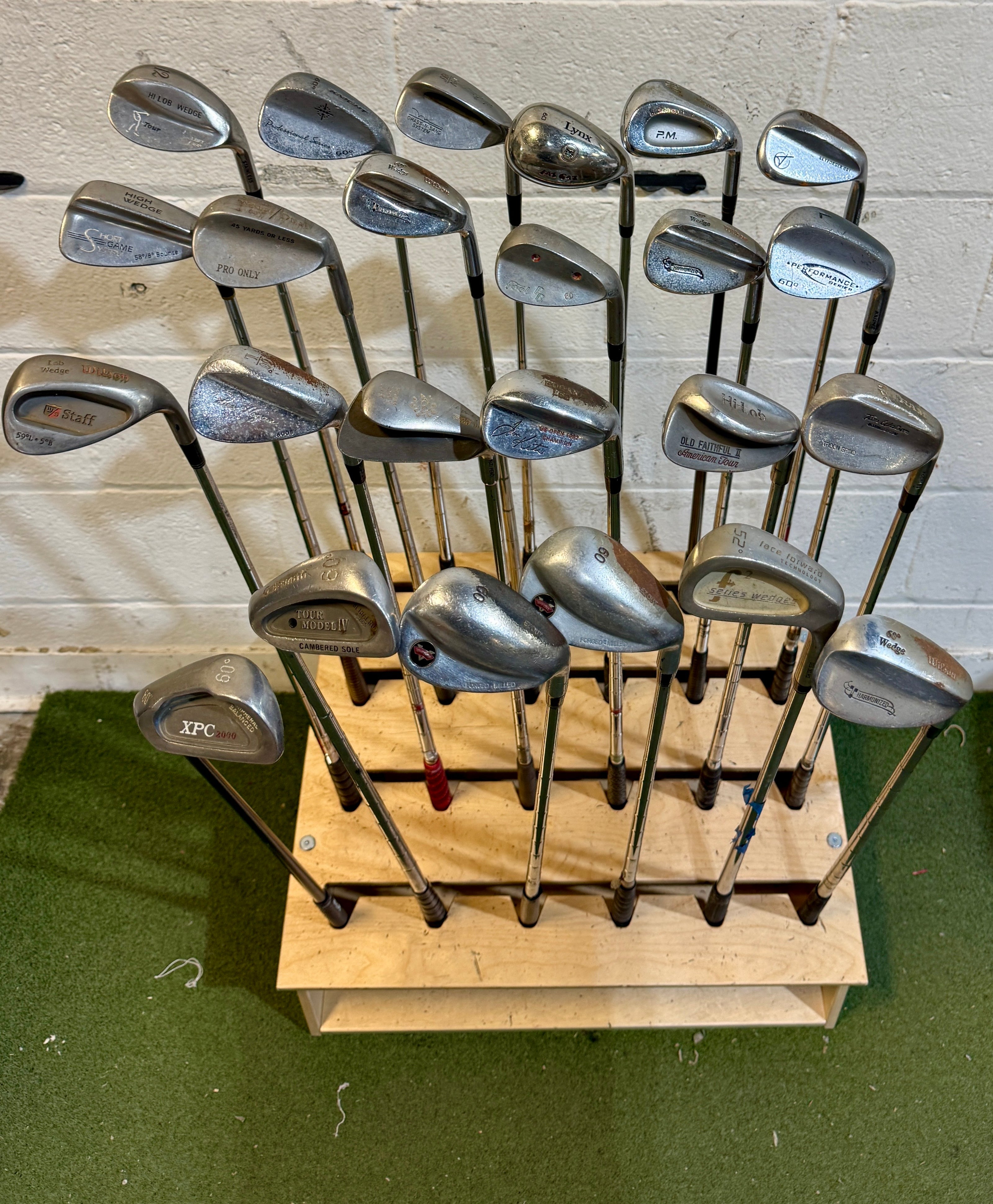 Wholesale Lot of 45 Golf Clubs - Assorted Wedges-Next Round