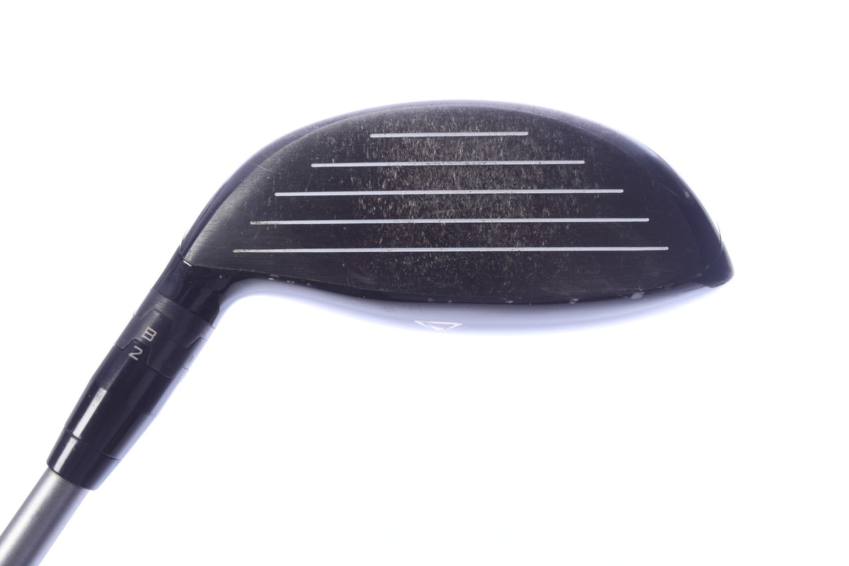 Used Titleist 915 F 3+ Wood - Right-Handed - 13.5 Degrees - Stiff Flex