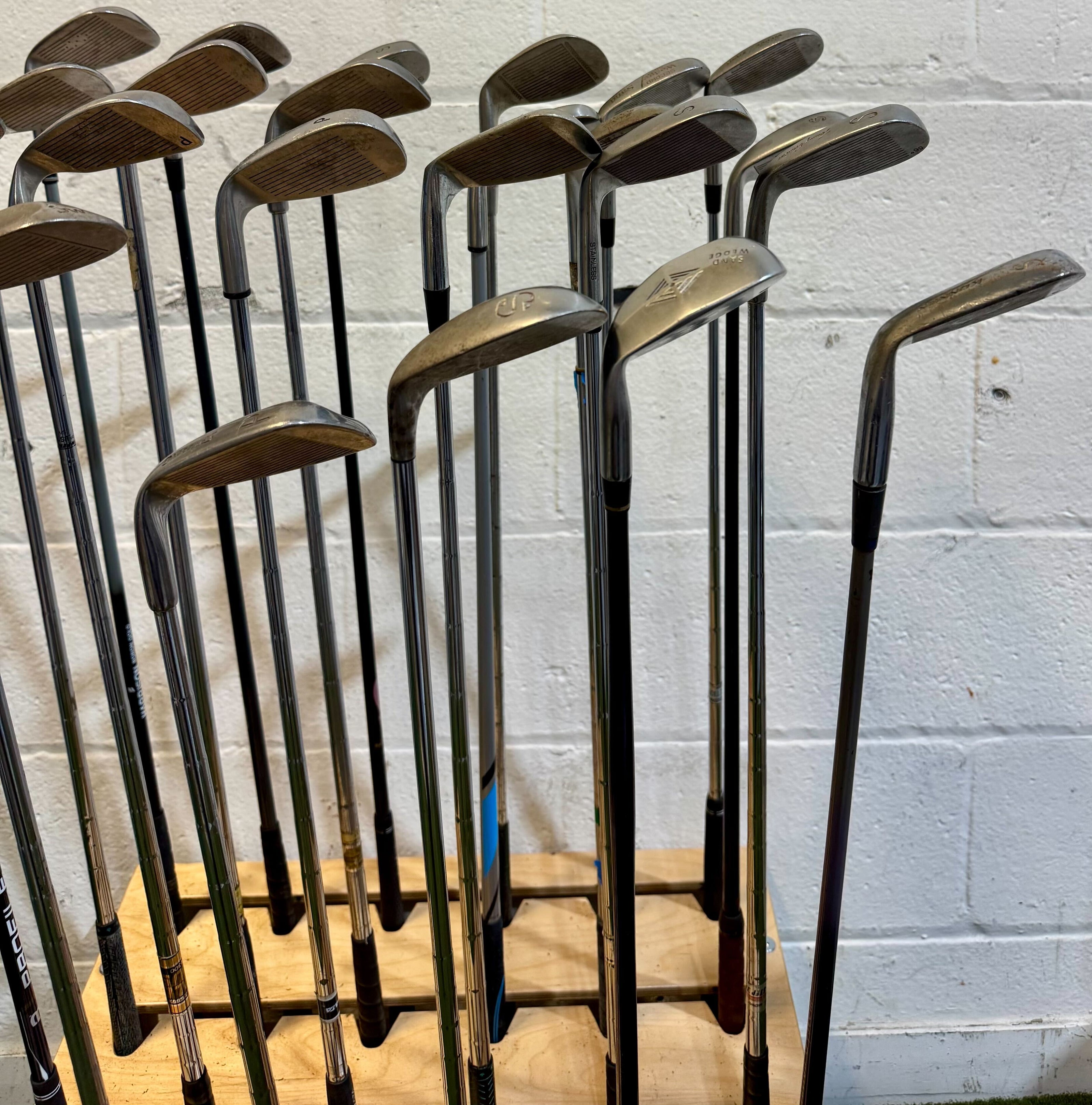 Wholesale Lot of 45 Golf Clubs - Assorted Wedges-Next Round