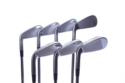Used Titleist T200 Iron Set - Right-Handed - 4-PW - Stiff Flex
