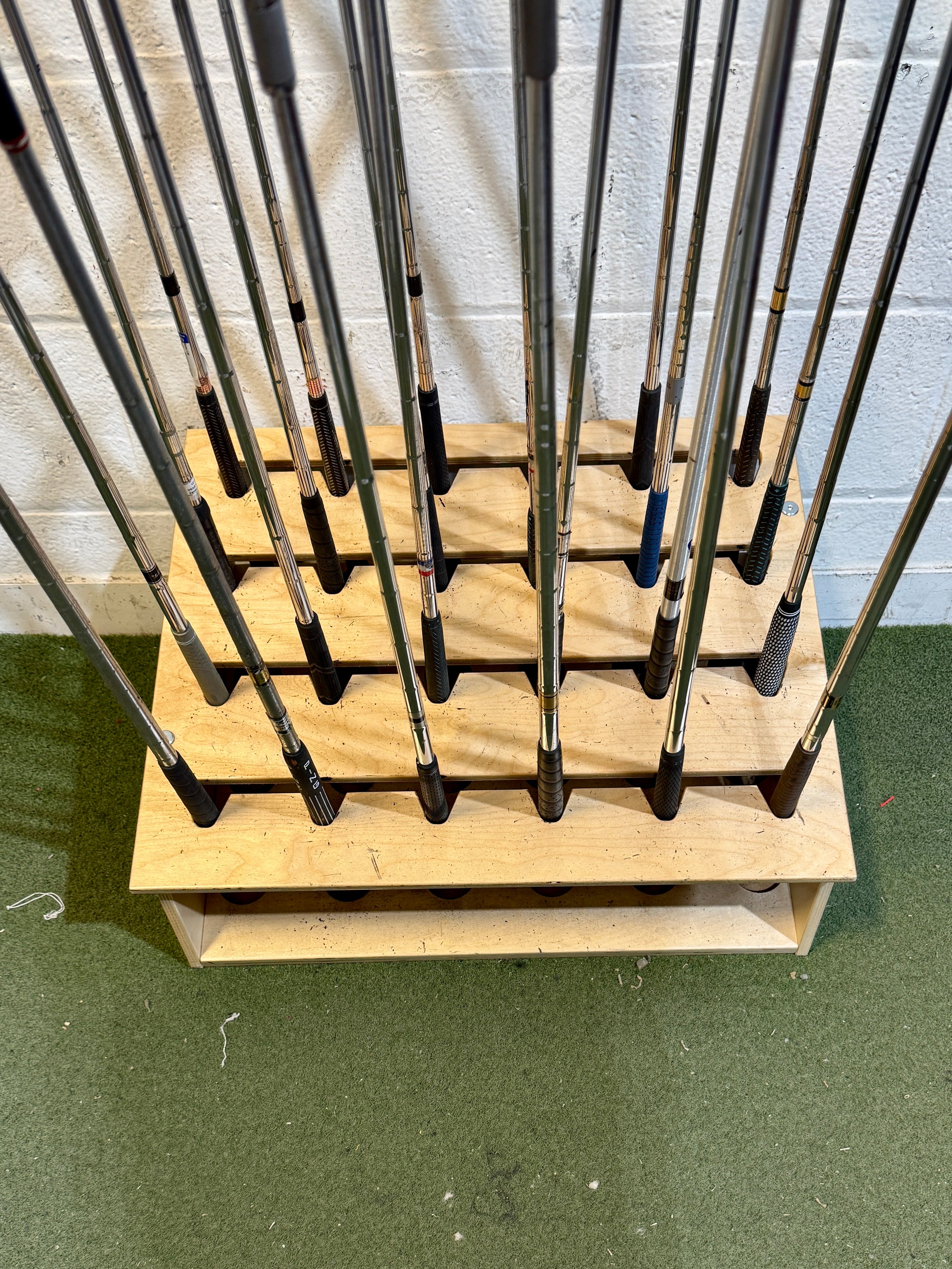 Wholesale Lot of 30 Golf Clubs - Assorted Wedges