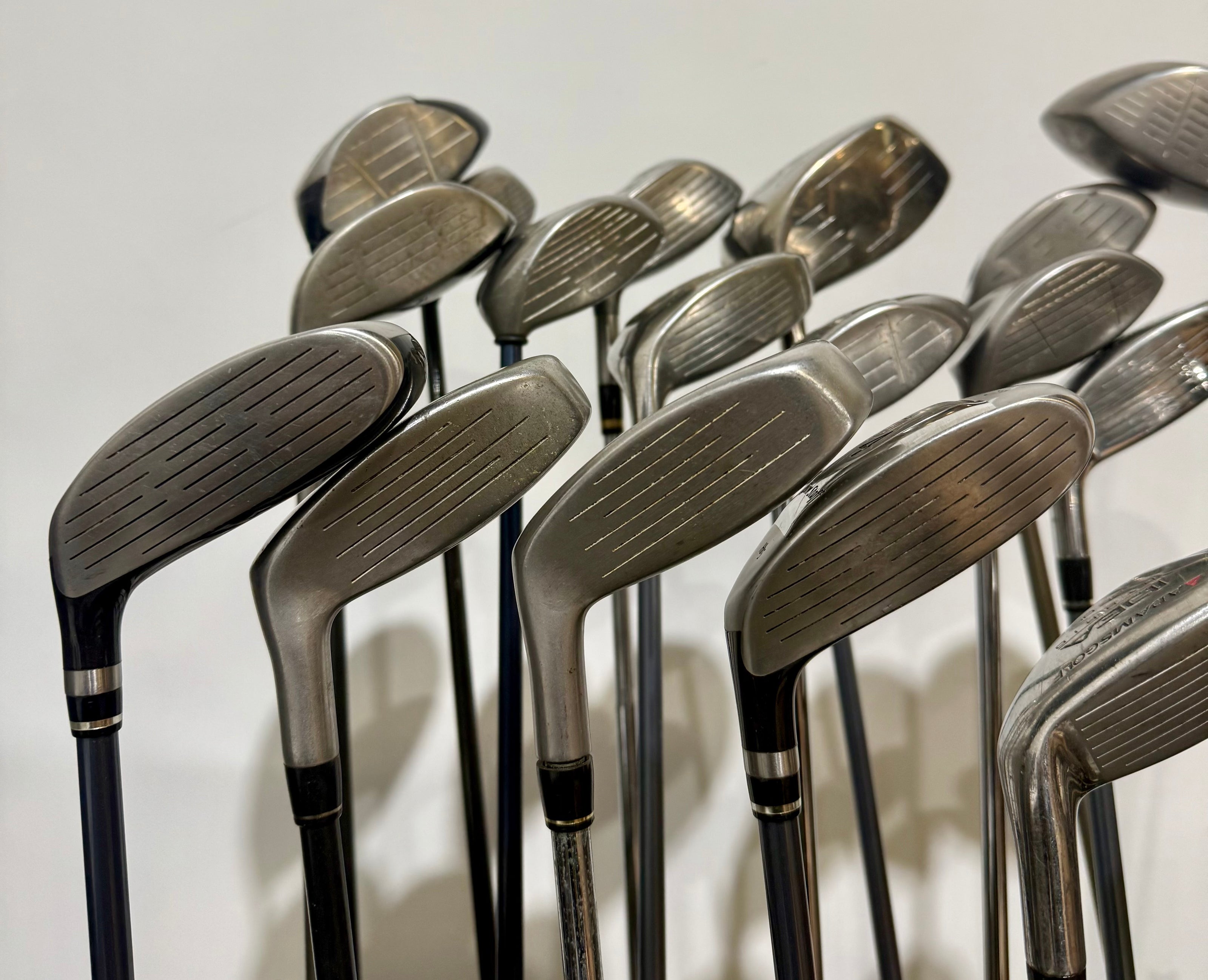 Wholesale Lot of 25 Golf Clubs - Drivers, Woods, and Hybrids. Callaway and Cobra-Next Round