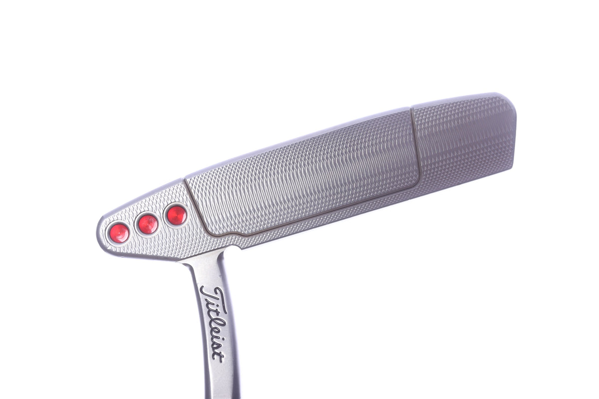 Used Titleist Scotty Cameron 2018 Select Newport 2.5 Putter - Right-Handed - 34 in - Blade-Next Round