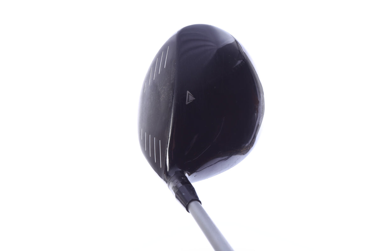 Used Titleist 915 D3 Driver - 9.5 Degrees - Stiff Flex Mitsubishi Diamana S+ - Right-Handed