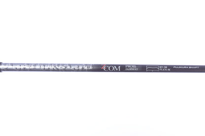Used Titleist 909 F2 2-Wood - Right-Handed - 13.5 Degrees - Extra Stiff Flex