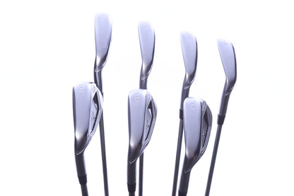 Used Mizuno JPX 900 Hot Metal Iron Set - Left-Handed - 4-PW - Regular Flex