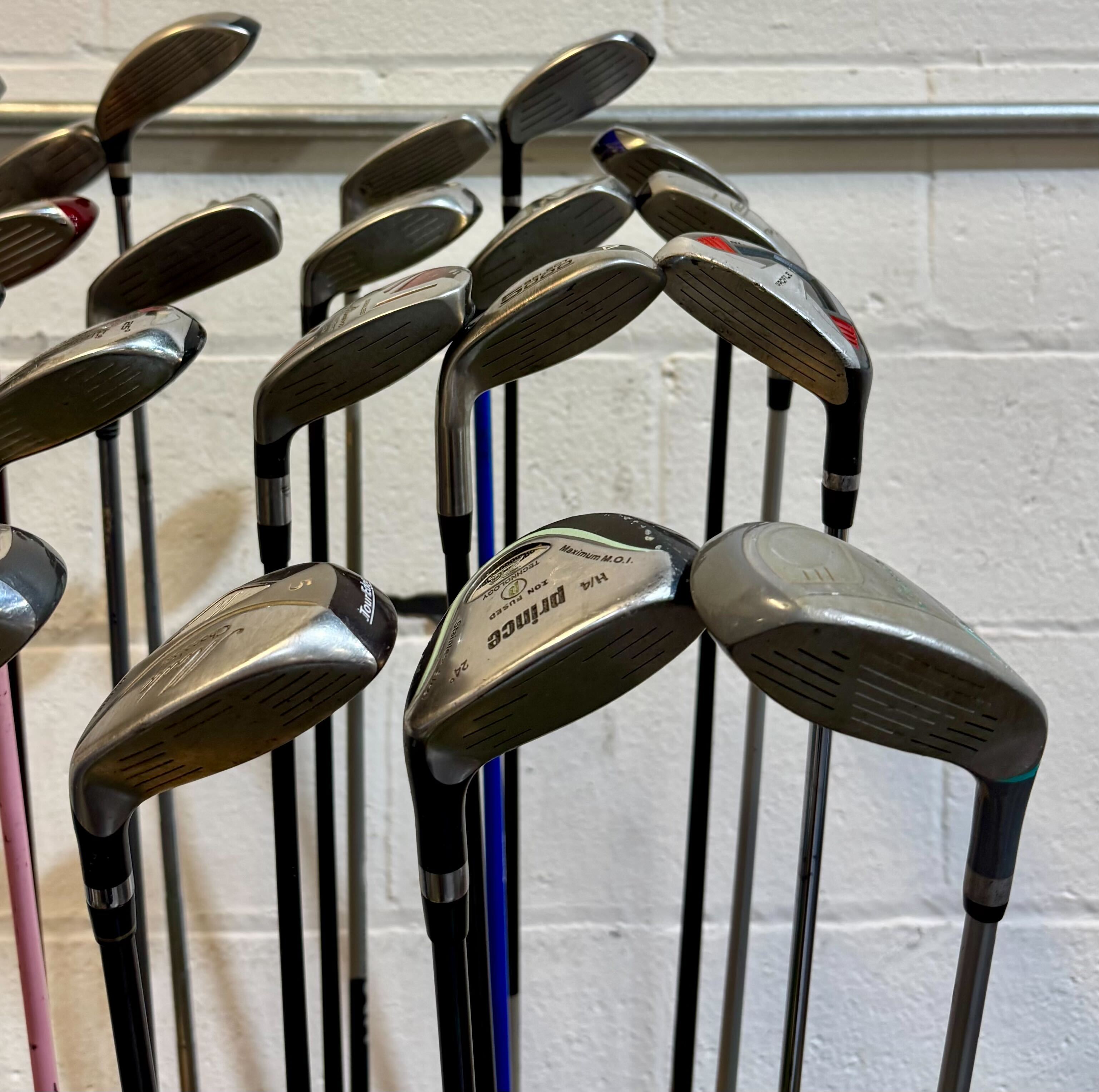Wholesale Lot of 35 Golf Clubs - Assorted Hybrids