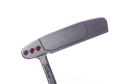 Used Titleist Scotty Cameron 2018 Select Newport Putter - Right-Handed - 34 in - Blade