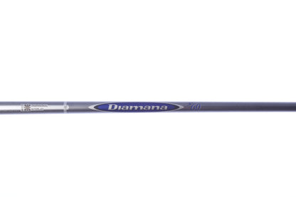 Used Titleist 915 D2 Driver - 10.5 Degrees - Regular Flex Mitsubishi Diamana - Right-Handed