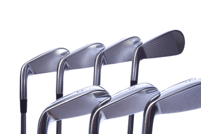 Used Titleist T200 Iron Set - Right-Handed - 4-PW - Stiff Flex