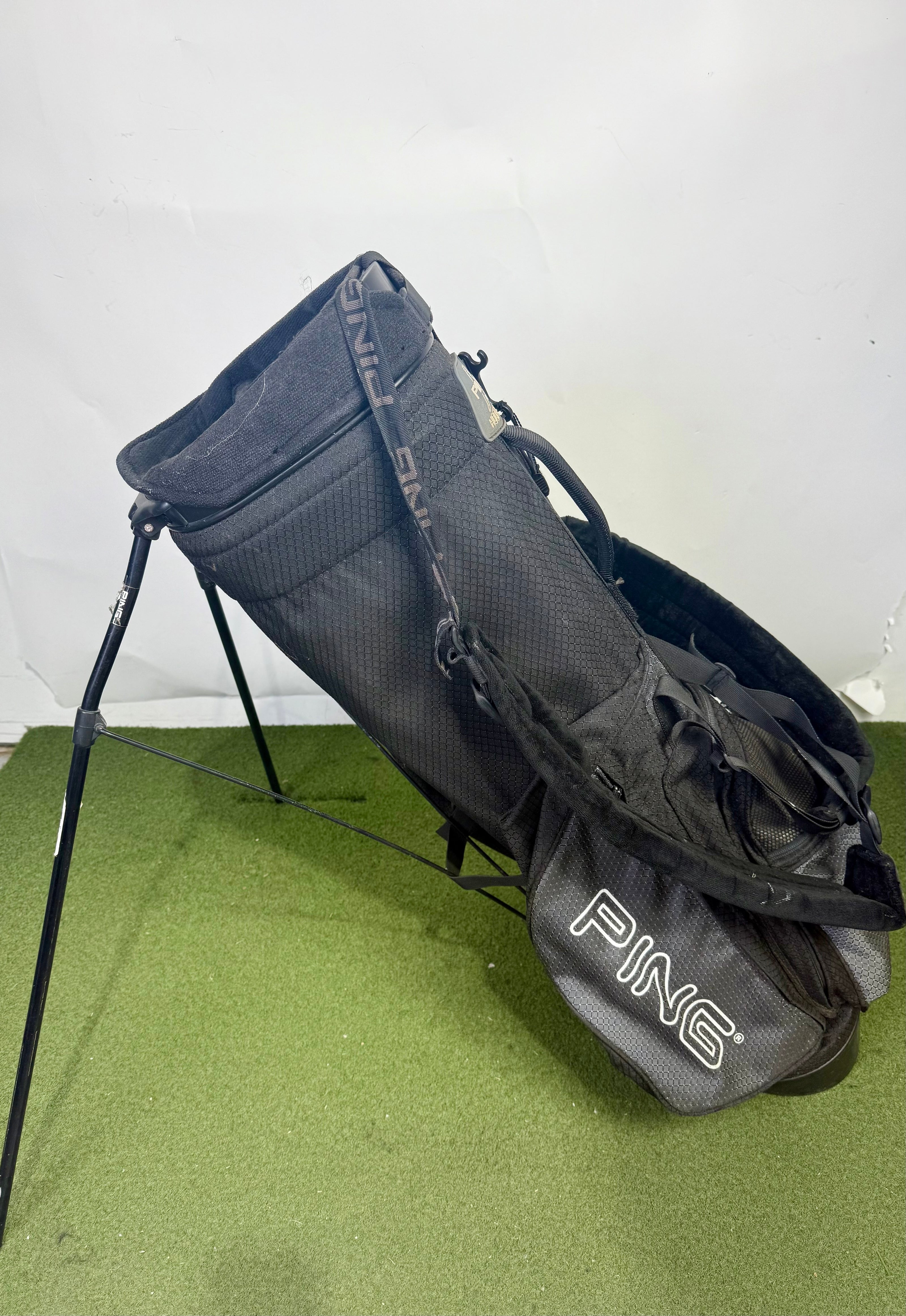 Ping Black Hoofer 2 Bag - 6 Pockets and 4 Dividers-Next Round