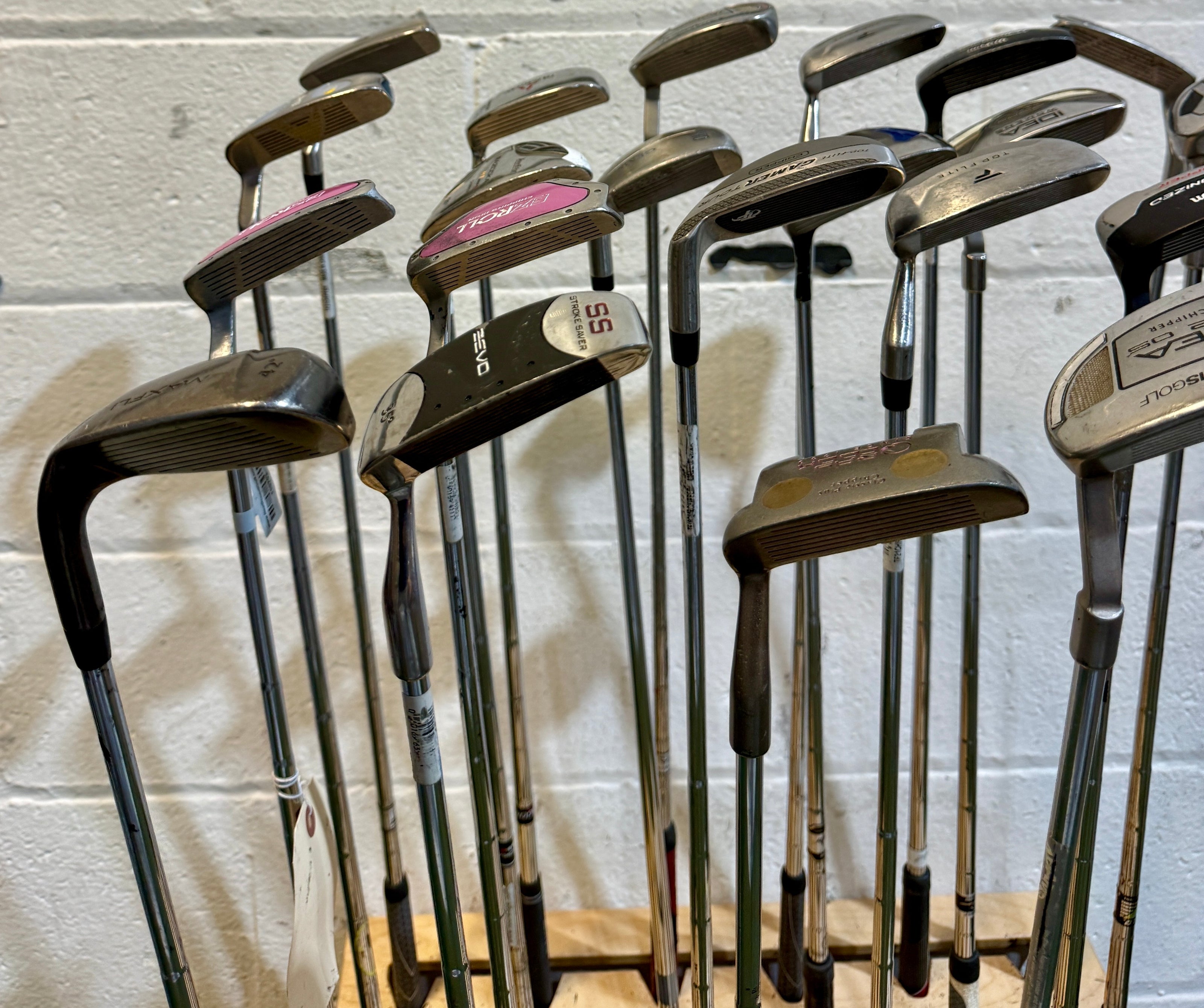 Wholesale Lot of 25 Golf Clubs - Assorted Wedges