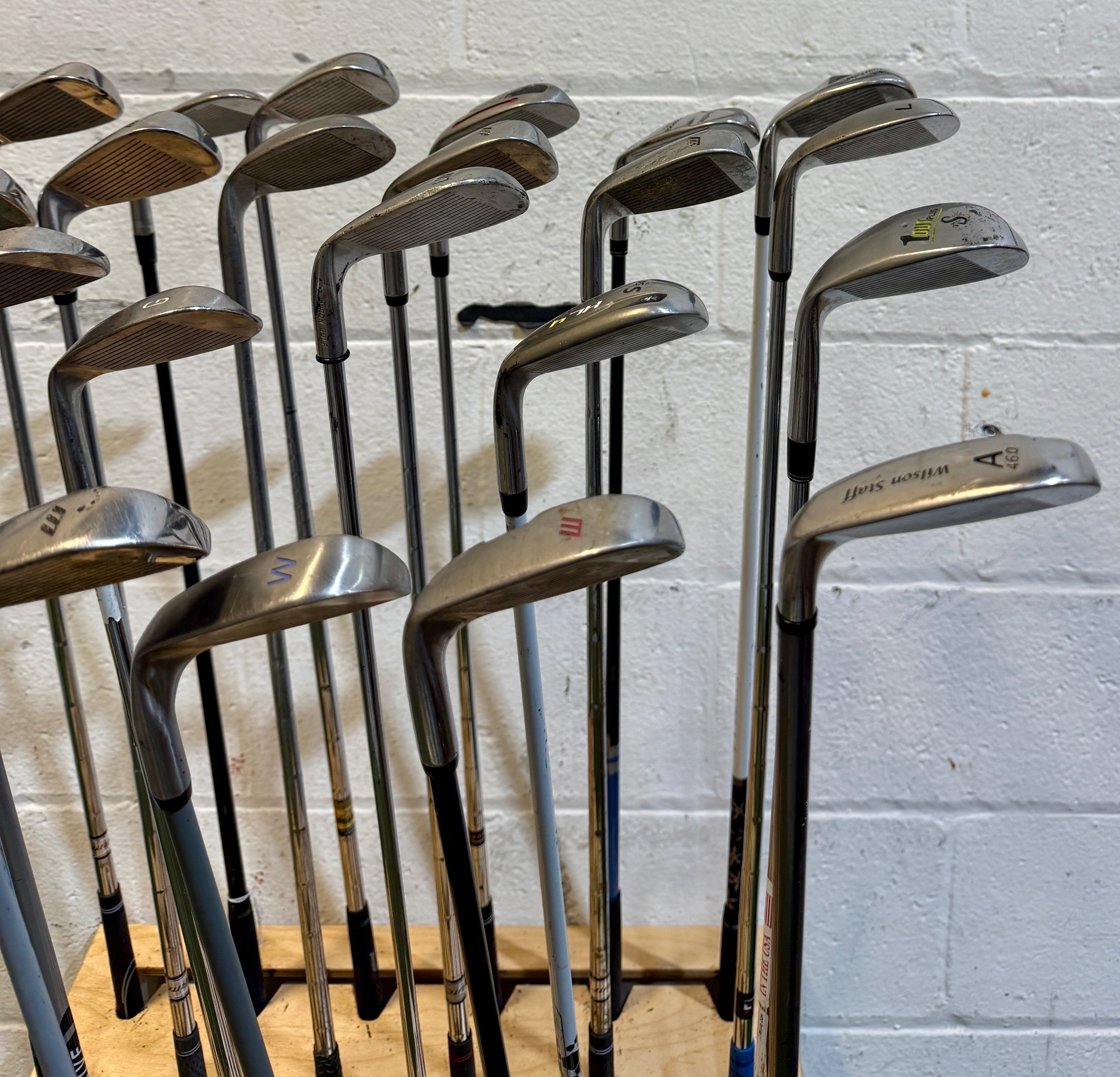 Wholesale Lot of 30 Golf Clubs - Assorted Wedges
