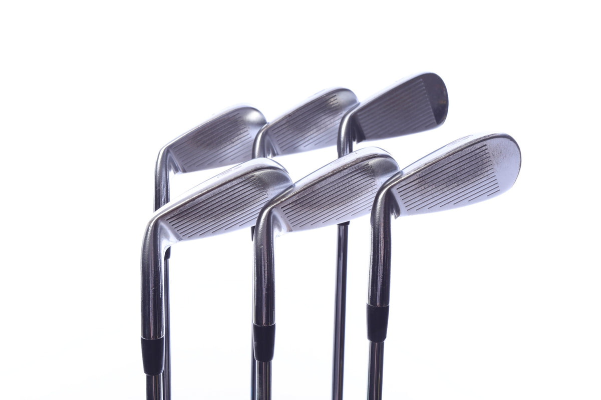 Used Titleist 712 AP2 Iron Set - Right-Handed - 5-PW - Regular Flex
