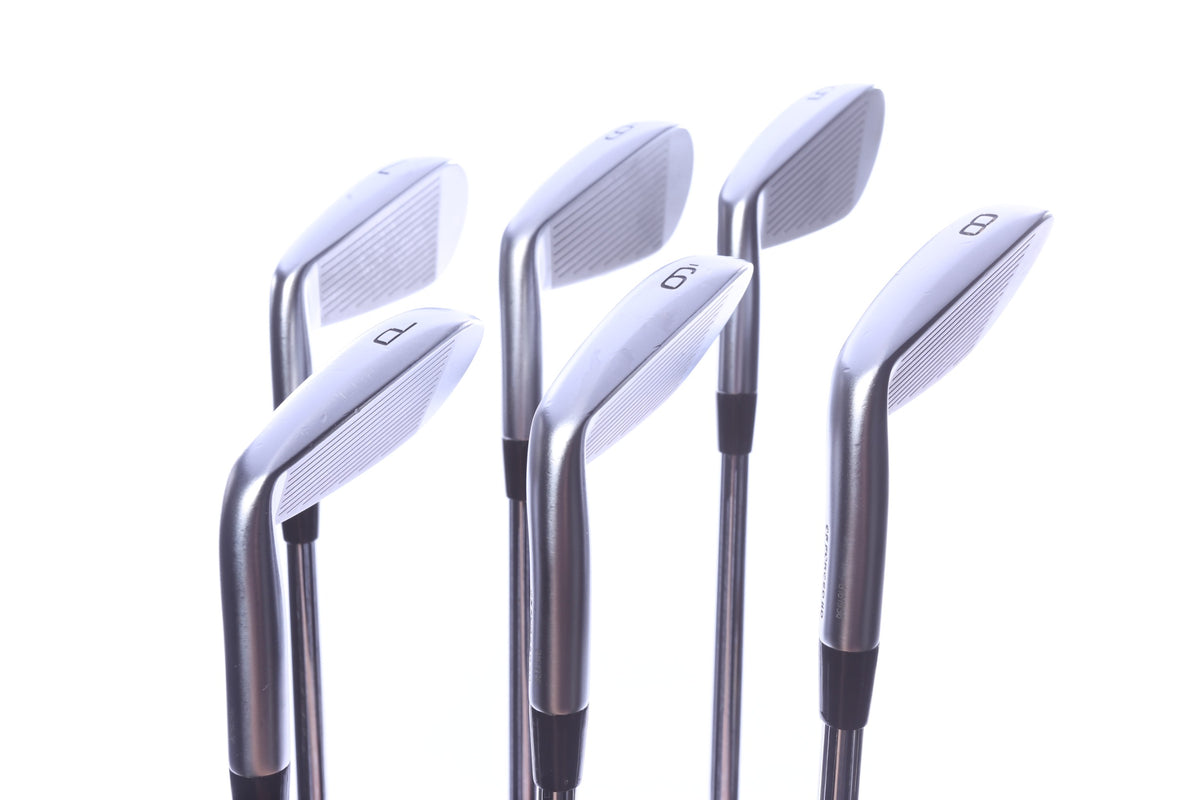 Used Mizuno JPX 925 Forged Iron Set - Right-Handed - 5-PW - Stiff Flex