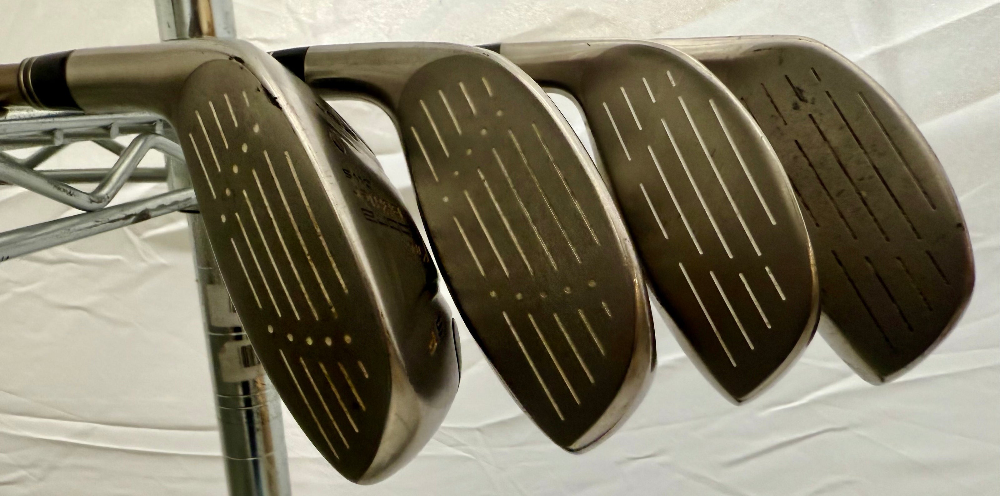 Wholesale Lot of 40 Golf Clubs - Cobra Baffler & Baffler DWS Hybrids-Next Round