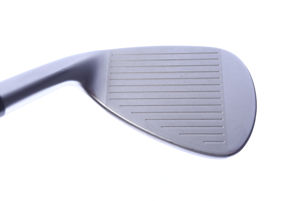 Used Mizuno JPX 925 Hot Metal Pitching Wedge - Right-Handed - 42 Degrees - Regular Flex