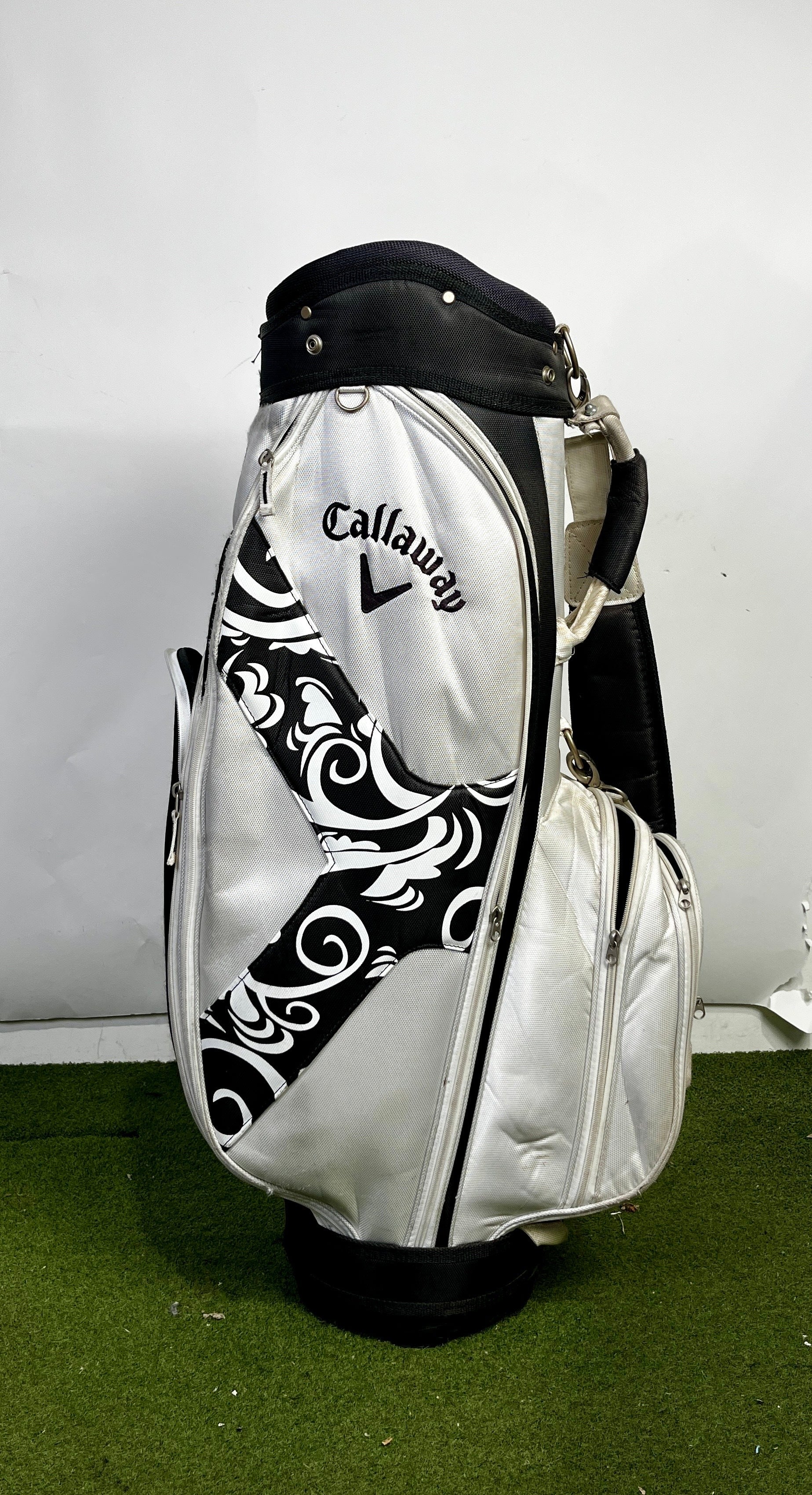 Callaway Solaire Staff Bag - 9 Dividers 5 Pockets- Black and White-Next Round