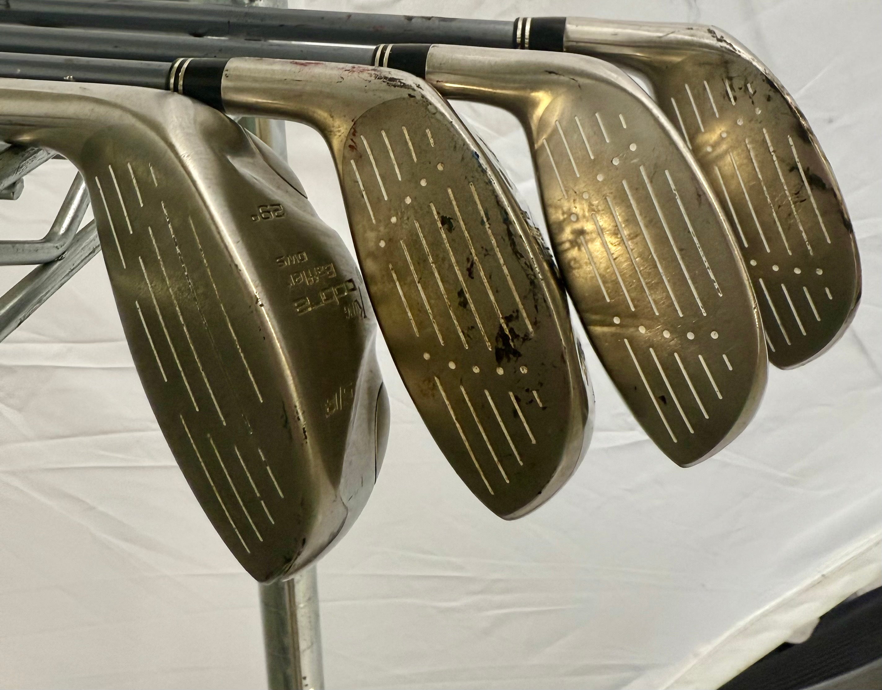Wholesale Lot of 30 Golf Clubs - Cobra Baffler Hybrids-Next Round