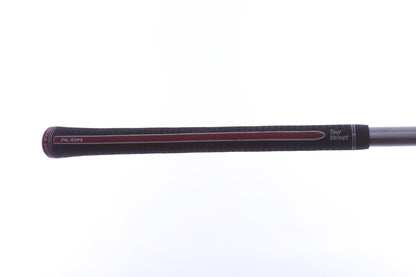 Used Titleist 915 H 2H Hybrid - Right-Handed - 18 Degrees - Stiff Flex-Next Round