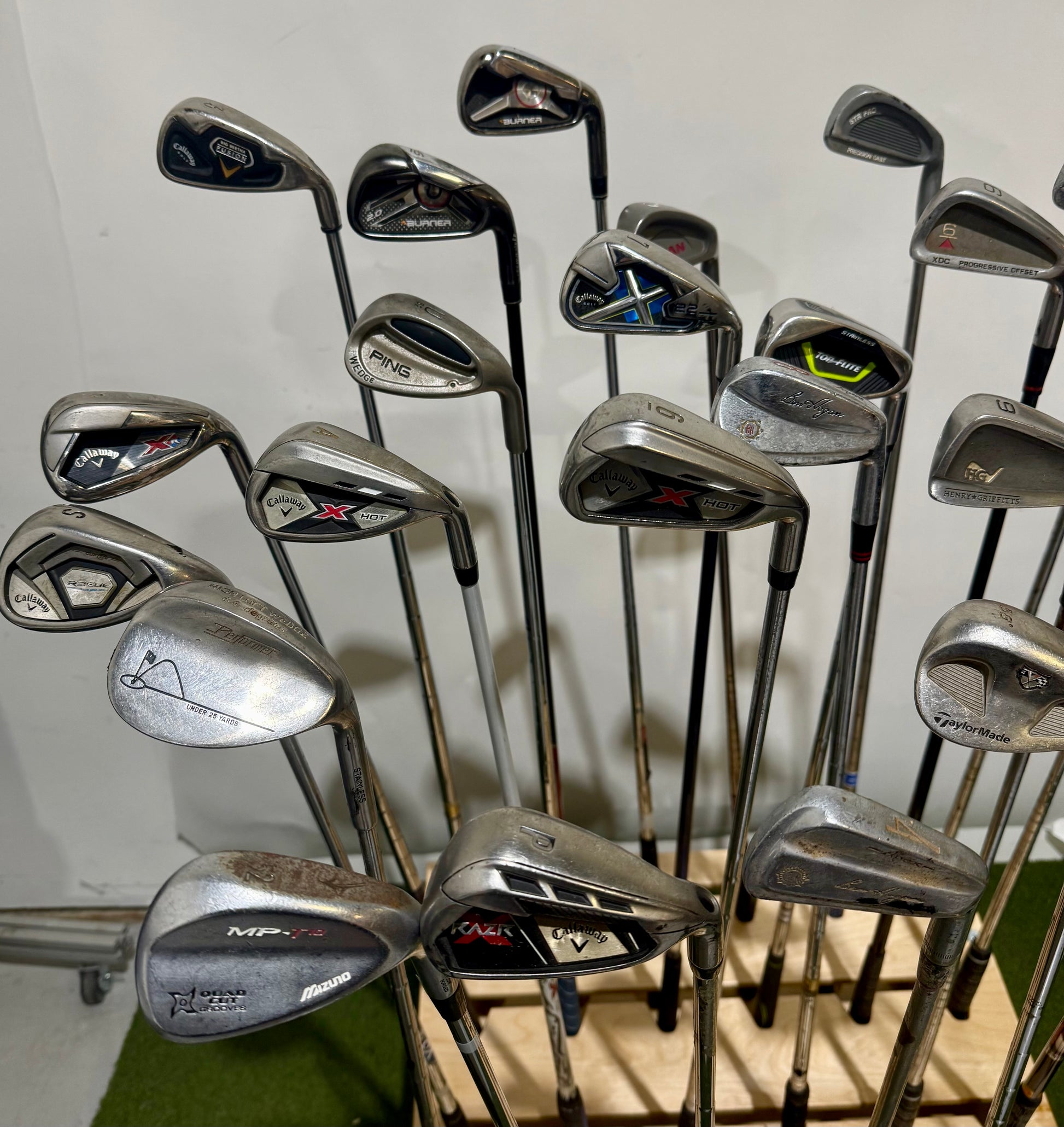 Wholesale Lot of 24 Golf Clubs - Right Handed - Assorted brands and Flexes-Next Round
