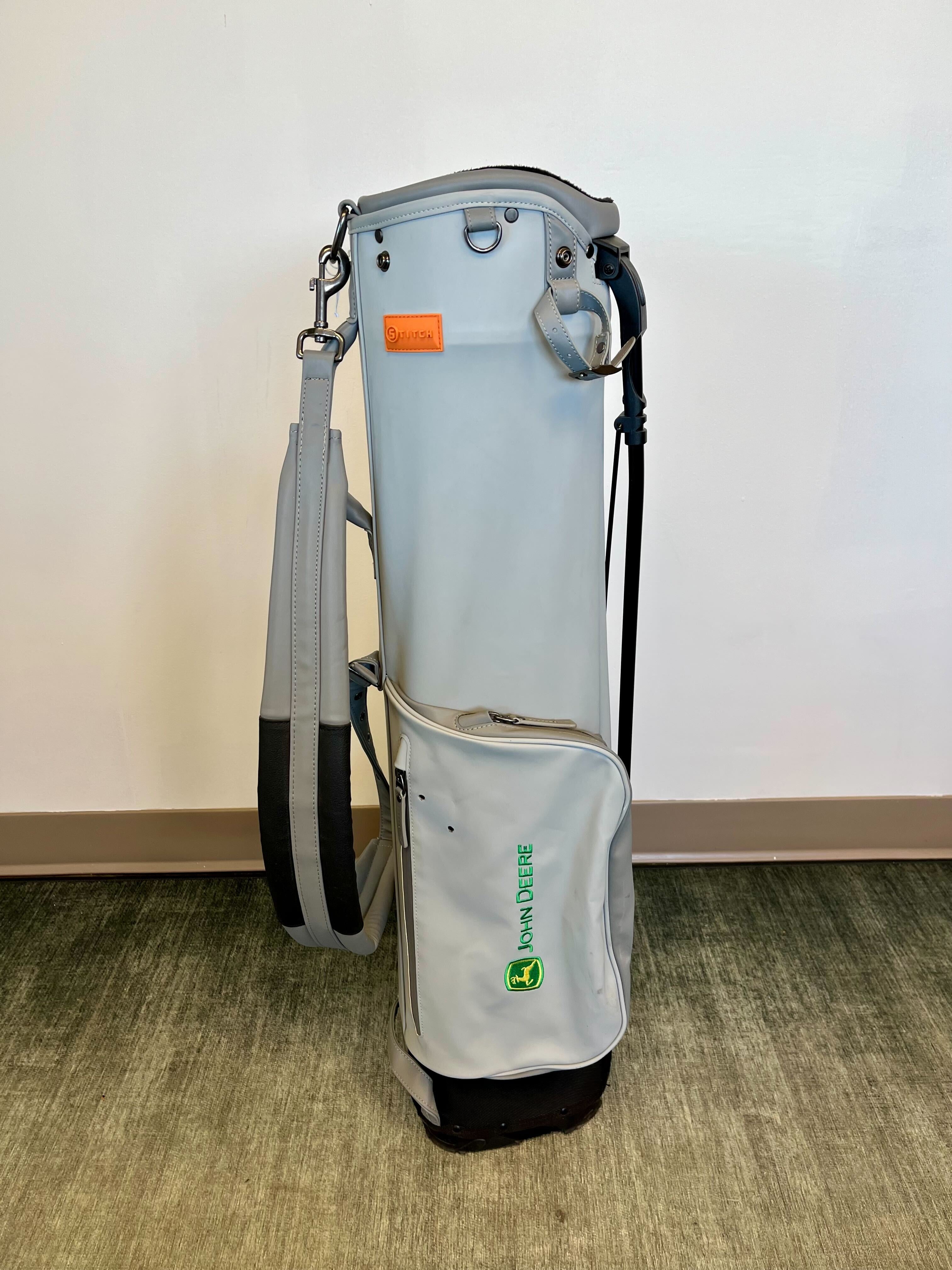 Stitch Lightweight John Deere Carry Golf Bag 2 Dividers/4 pockets with Strap-Next Round