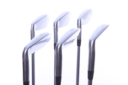 Used Mizuno JPX 925 Forged Iron Set - Right-Handed - 5-PW - Regular Flex