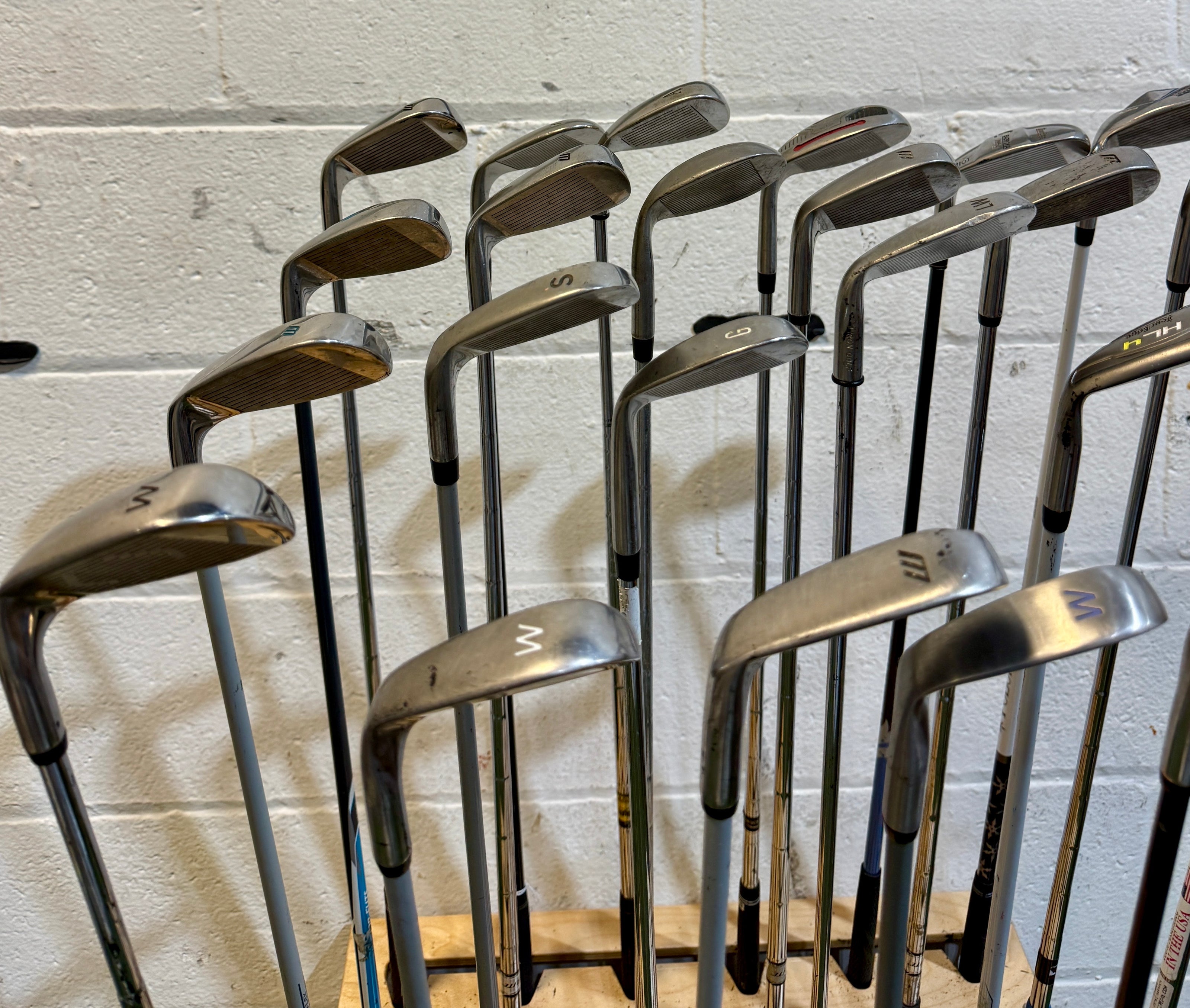 Wholesale Lot of 30 Golf Clubs - Assorted Wedges