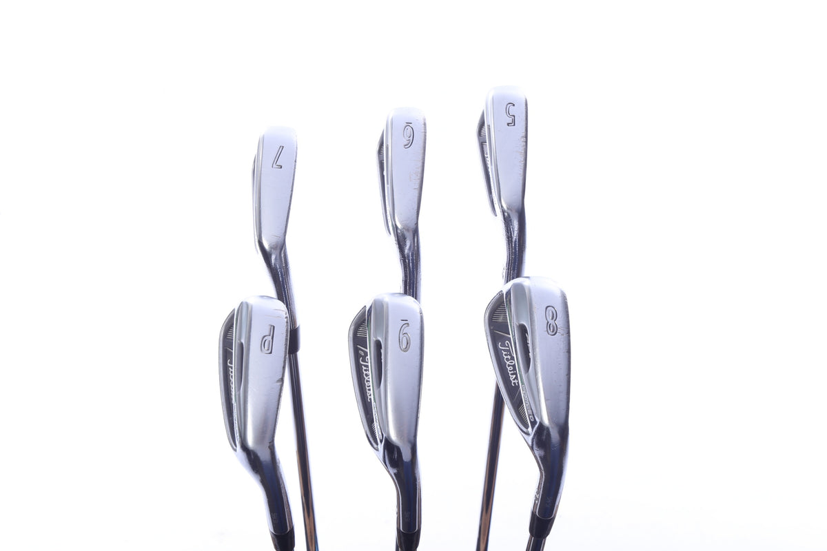 Used Titleist 712 AP2 Iron Set - Right-Handed - 5-PW - Regular Flex