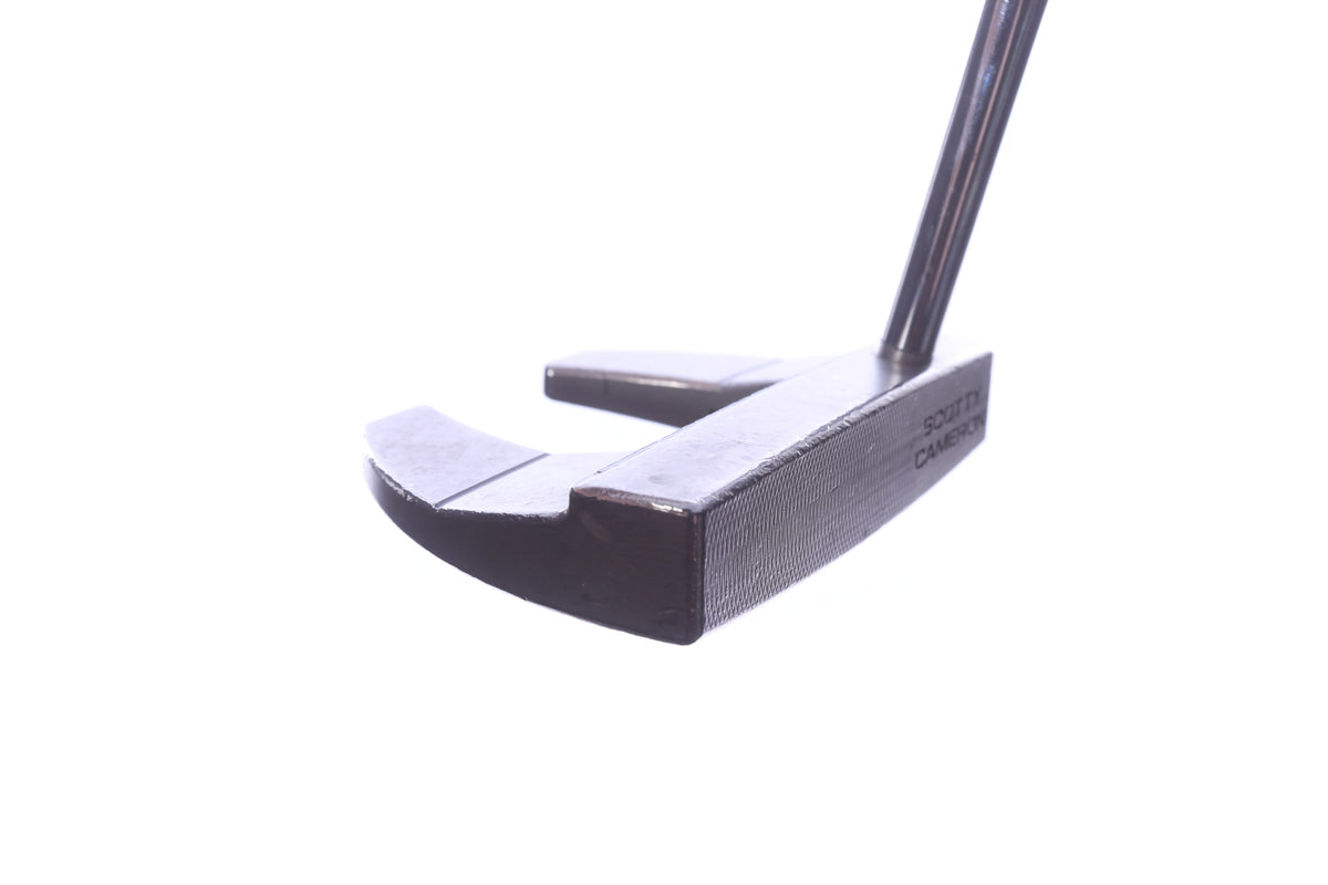 Used Titleist Scotty Cameron Futura 5W Putter - Right-Handed - 35 in - Mallet